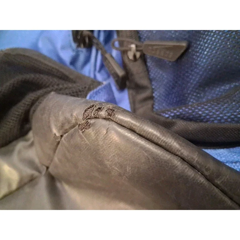 Speedo Teamster 35L Swim Backpack Blue Black Swim Gear Bag Wet Pocket Dirt Bag